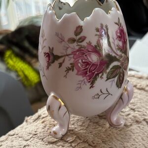 Napcoware Elegant Floral Egg Vase with Gold Accents
